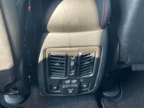 Used 2025 Dodge Durango R/T AWD/4WD image 14