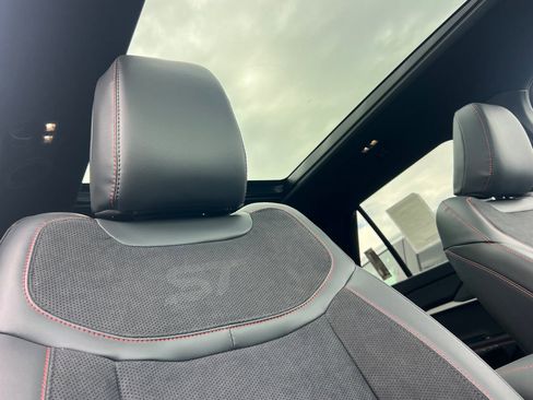 New 2026 Ford Explorer ST w/ Sun And Sound Package image 17