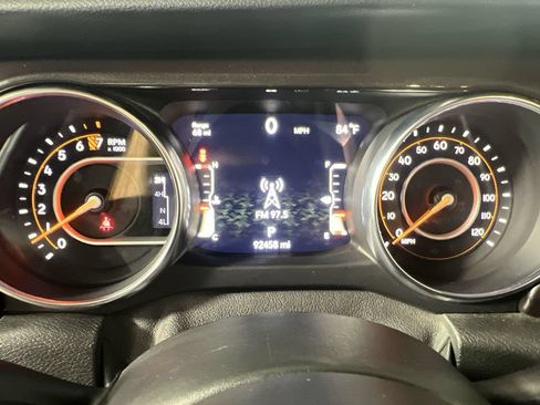 Used 2019 Jeep Wrangler Unlimited Sport AWD/4WD image 13