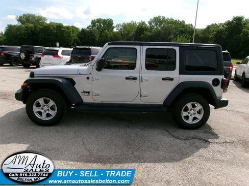 Used 2022 Jeep Wrangler Unlimited Sport AWD/4WD image 2