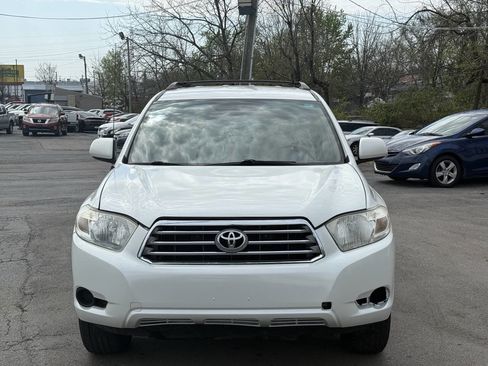 Used 2010 Toyota Highlander 2WD image 2