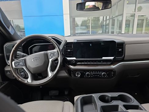 Used 2022 Chevrolet Silverado 1500 RST w/ Redline Edition AWD/4WD image 11