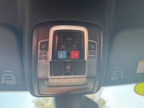 Used 2025 RAM 1500 Big Horn image 32