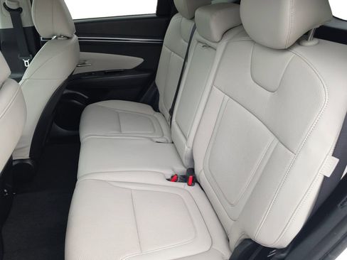 Used 2024 Hyundai Tucson Limited FWD image 13
