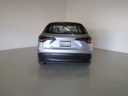Certified 2025 Honda HR-V LX image 22