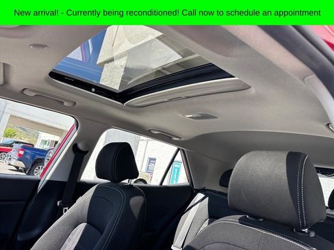 Used 2023 Hyundai Venue SEL image 7