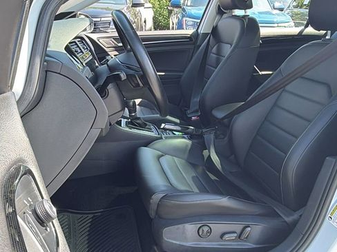 Used 2018 Volkswagen Golf SEL FWD image 16