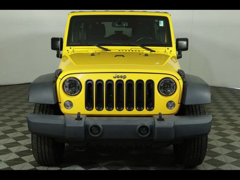 Used 2015 Jeep Wrangler Unlimited Sport w/ Quick Order Package 24S AWD/4WD image 10