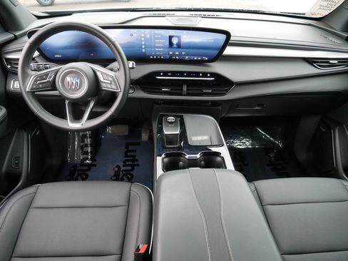 Used 2025 Buick Enclave Preferred image 10