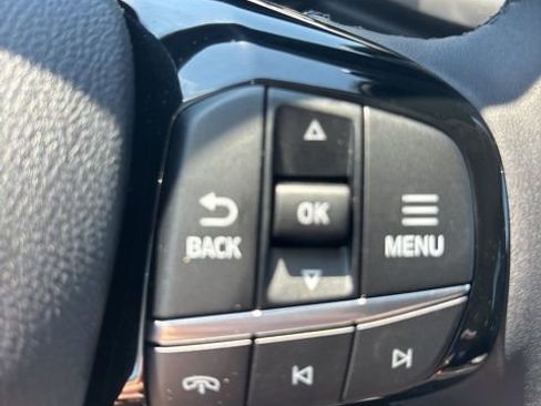 New 2024 Ford Escape SE image 20