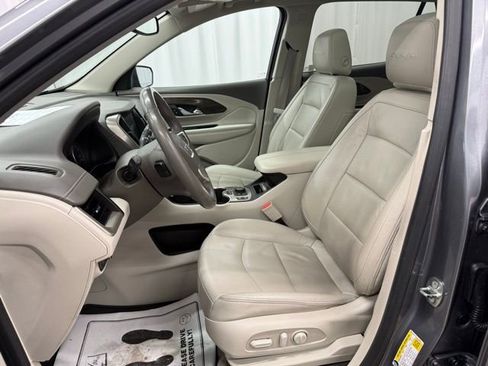 Used 2018 GMC Terrain Denali w/ LPO, 'HIT The Road' Package image 5