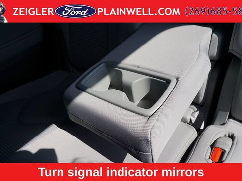 Used 2022 Toyota Highlander LE AWD/4WD image 13