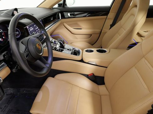 Used 2021 Porsche Panamera 4 image 29
