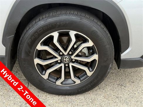 Used 2024 Toyota Corolla Cross SE image 10