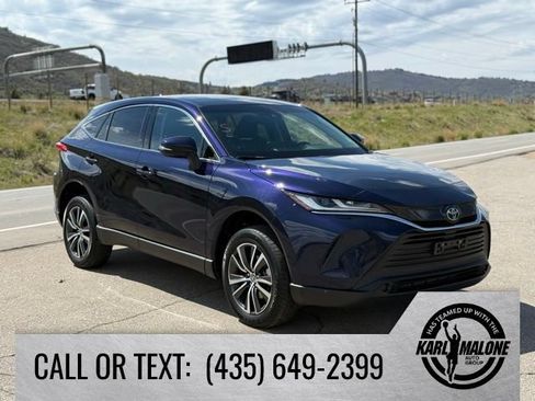 Used 2024 Toyota Venza LE AWD/4WD image 7