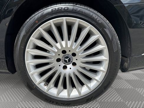 Used 2018 Mercedes-Benz S 560 Sedan image 29