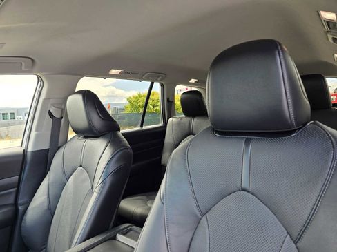 Used 2024 Toyota Grand Highlander FWD image 25