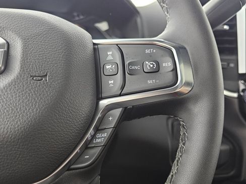 New 2026 RAM 3500 Laramie AWD/4WD image 25