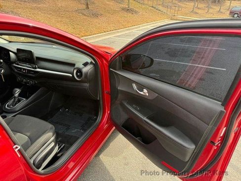 Used 2021 Kia Forte LXS FWD image 16