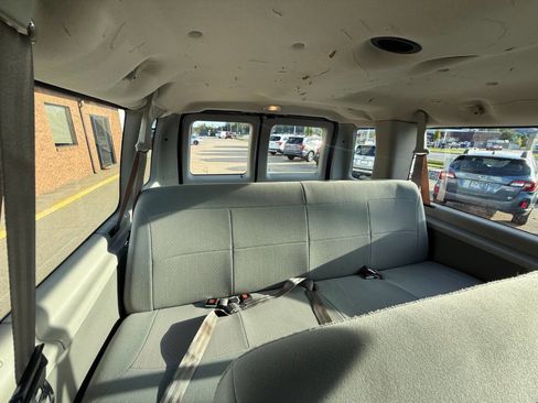 Used 2007 Ford E-350 and Econoline 350 XLT image 25
