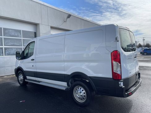 Used 2023 Ford Transit 250 Low Roof AWD w/ Exterior Upgrade Package image 5