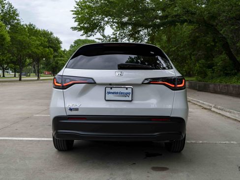 Used 2026 Honda HR-V LX image 8