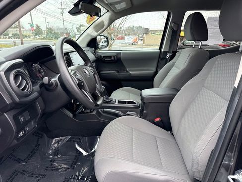 Used 2023 Toyota Tacoma SR image 10