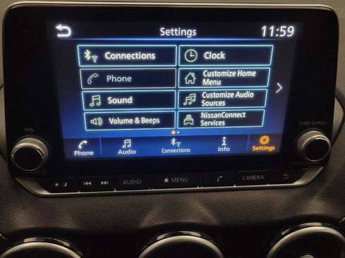 Used 2025 Nissan Sentra SV FWD image 25