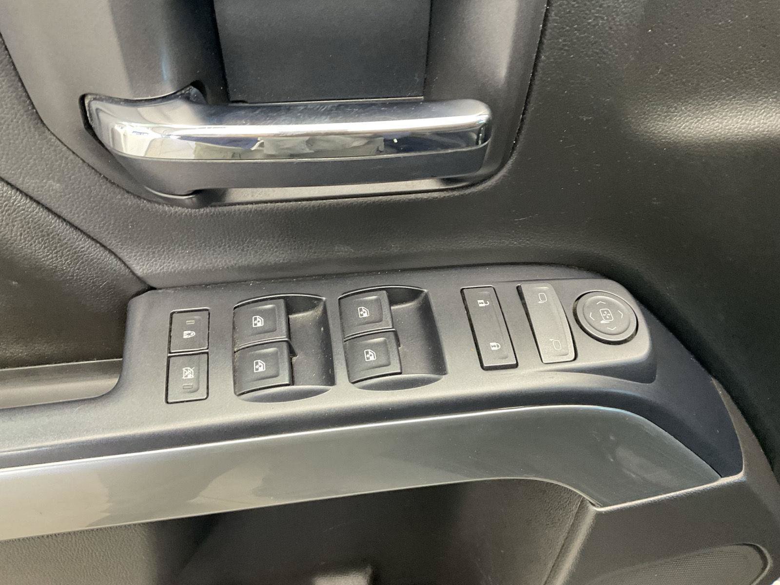 Used 2017 Chevrolet Silverado 1500 LT w/ All Star Edition AWD/4WD image 23
