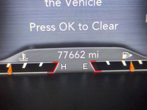 Used 2019 Jeep Cherokee Limited image 29