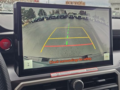 Used 2025 Toyota Tacoma TRD Sport image 26