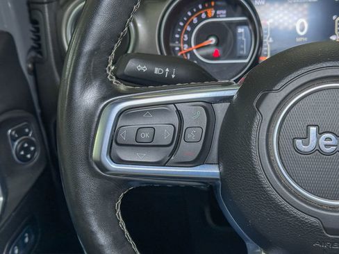 Certified 2021 Jeep Gladiator Overland w/ Cold Weather Group image 33