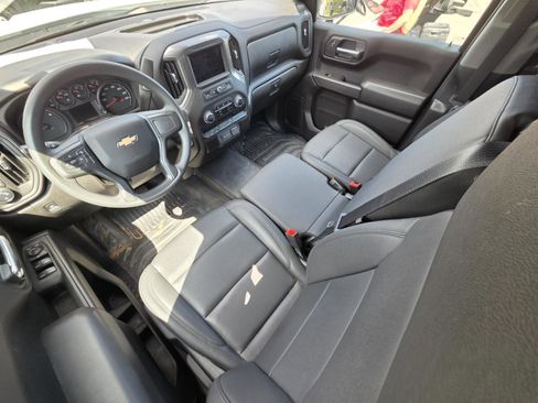 Used 2025 Chevrolet Silverado 1500 W/T w/ WT Value Package image 10