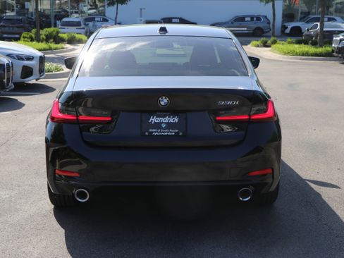 Certified 2025 BMW 330i Sedan w/ Premium Package image 12