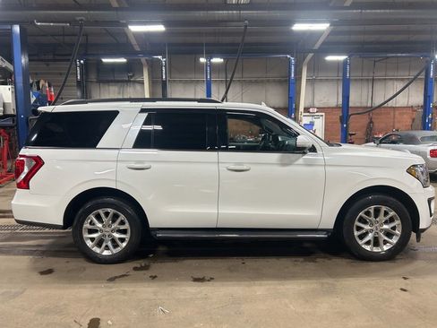 Used 2021 Ford Expedition XLT AWD/4WD image 6