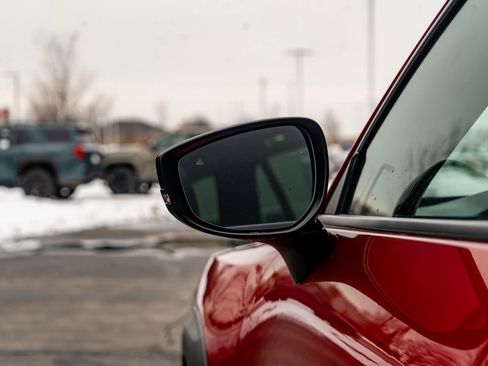 Used 2025 MAZDA CX-50 AWD 2.5 S w/ Premium Package image 17