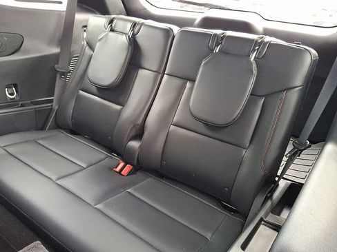 Used 2025 Ford Explorer ST AWD/4WD image 9