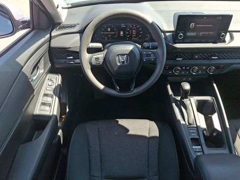 Used 2023 Honda Accord EX image 11