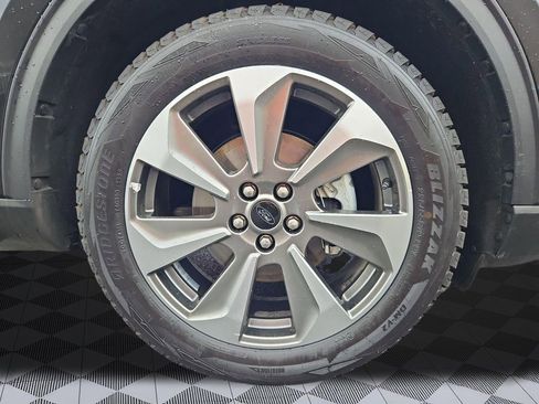 Used 2023 Ford Escape Platinum AWD/4WD image 30