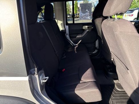 Used 2013 Jeep Wrangler Unlimited Sport AWD/4WD image 10