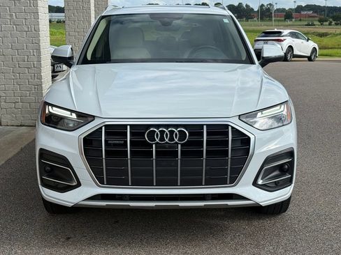 Used 2021 Audi Q5 2.0T Premium Plus w/ Premium Plus Package AWD/4WD image 16