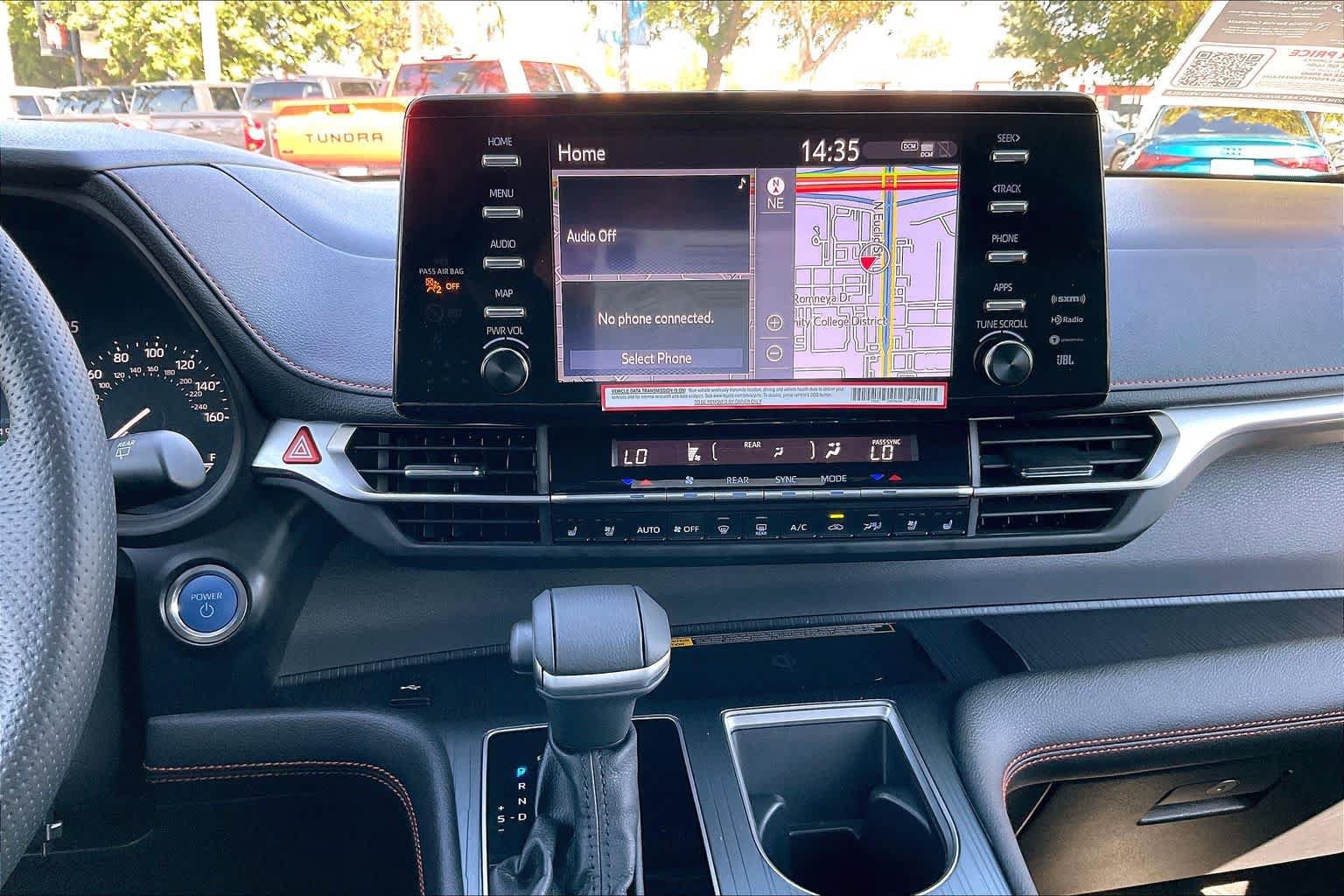 Used 2024 Toyota Sienna XSE w/ XSE Premium Package FWD image 34