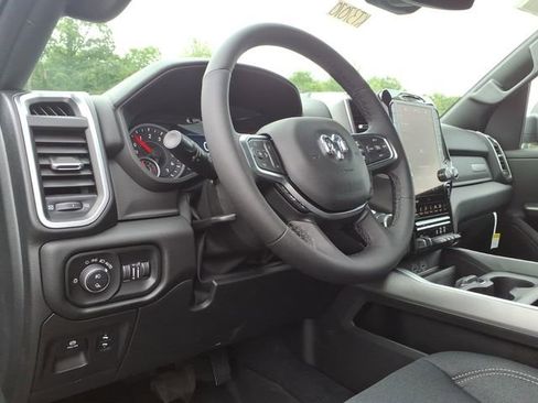 New 2026 RAM 1500 Big Horn AWD/4WD image 14