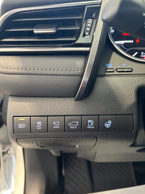 Certified 2021 Toyota Camry XLE w/ Navigation Upgrade Package FWD image 10