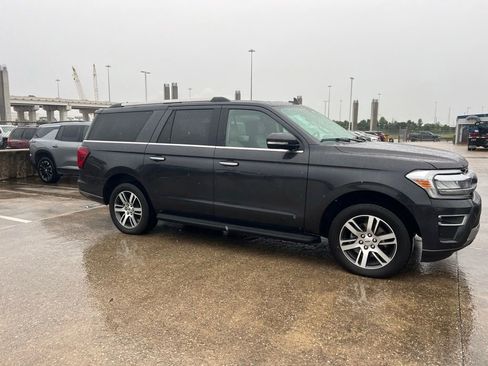 Used 2024 Ford Expedition Max Limited RWD image 4