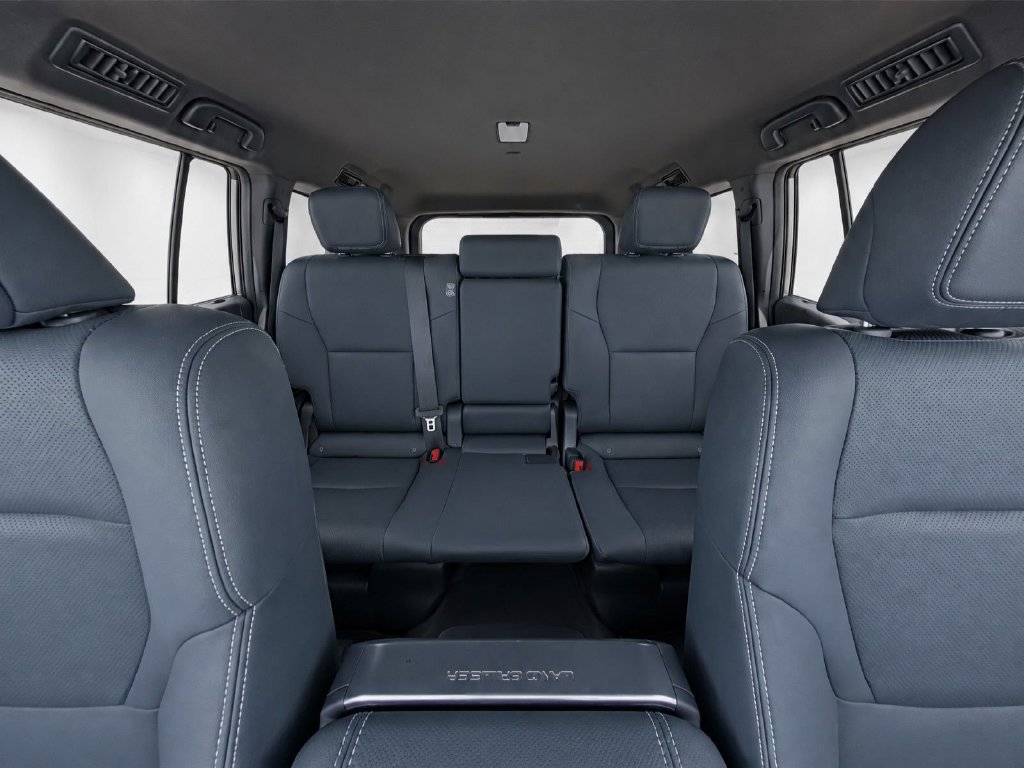 Used 2025 Toyota Land Cruiser AWD/4WD image 19
