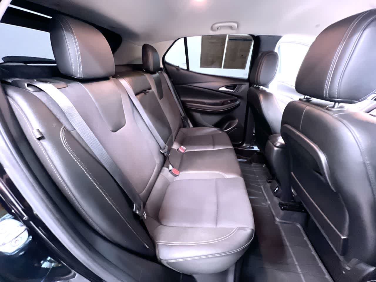 Used 2021 Buick Encore GX Select w/ Sport Touring Package FWD image 37