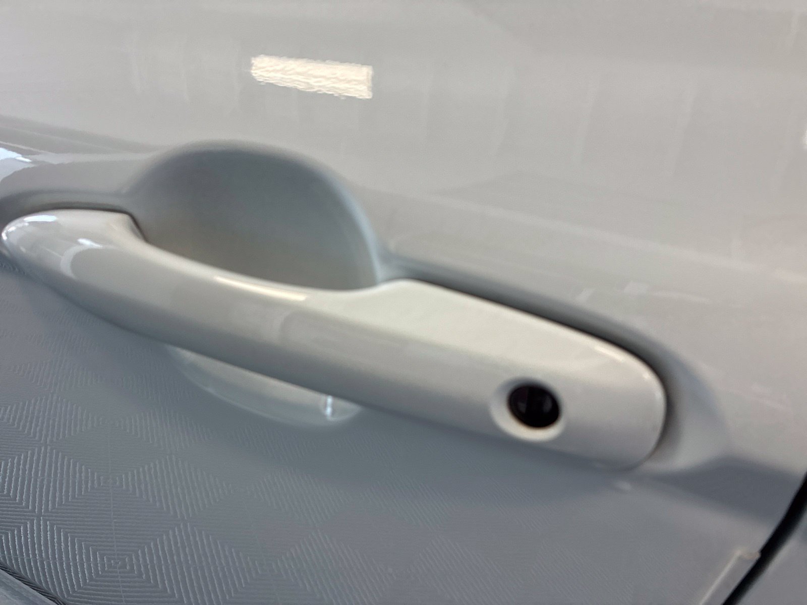 Used 2021 Toyota Camry LE w/ Carpet Mat Package (TMS) FWD image 8