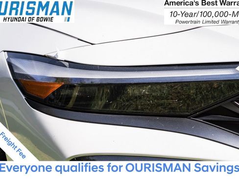 New 2025 Hyundai Elantra Limited image 7