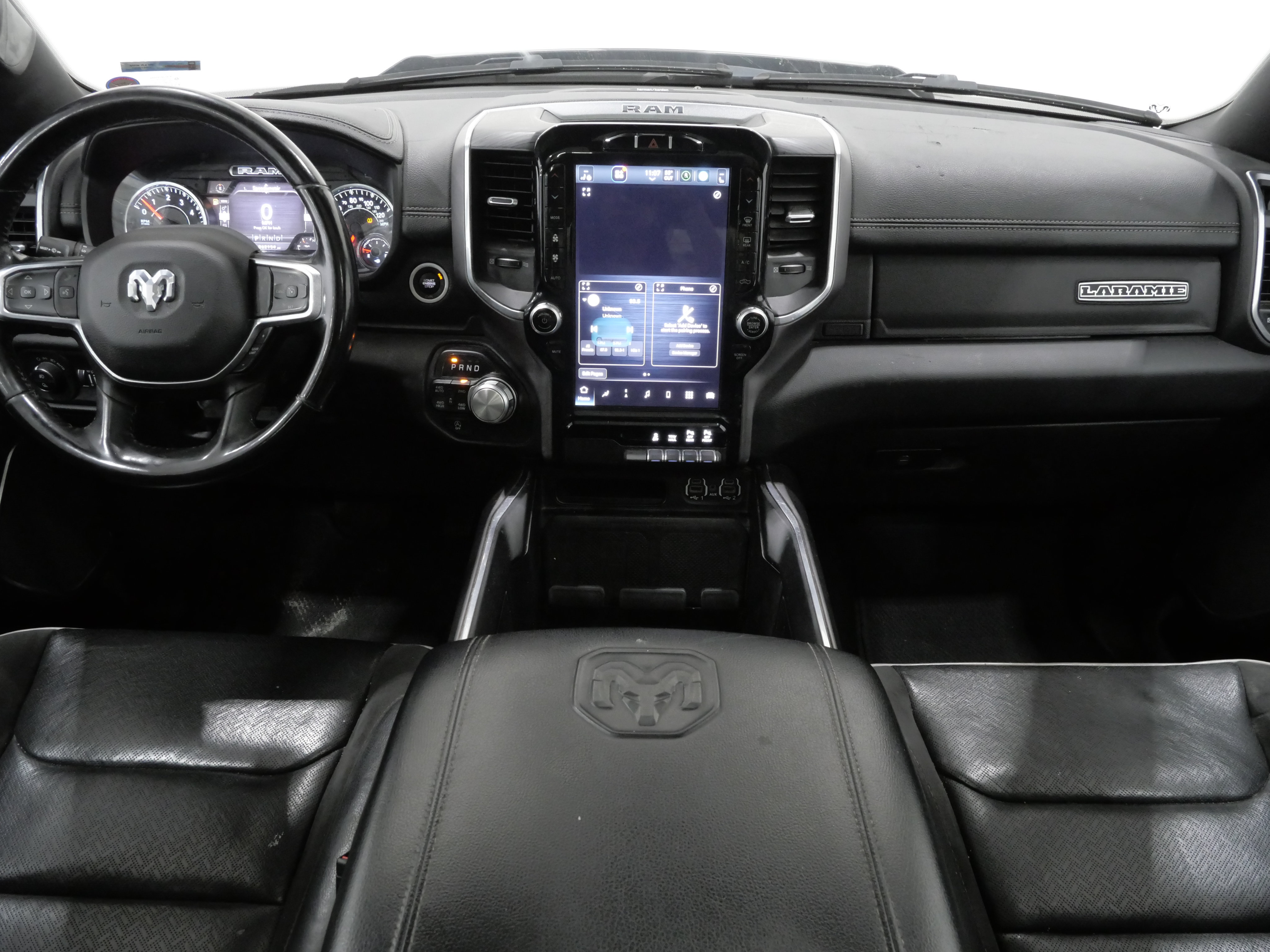 Used 2023 RAM 1500 Laramie AWD/4WD image 9